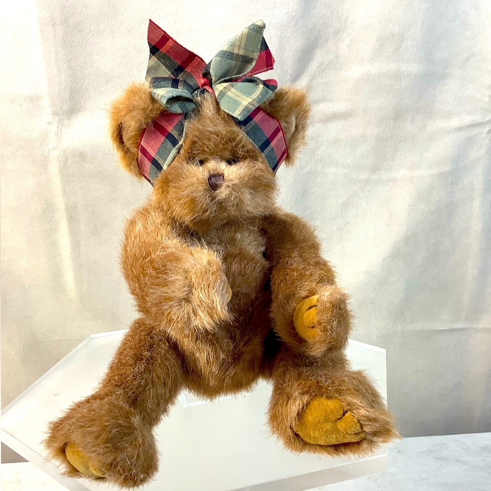 The Bearington Collection Teddy, movable legs and arms